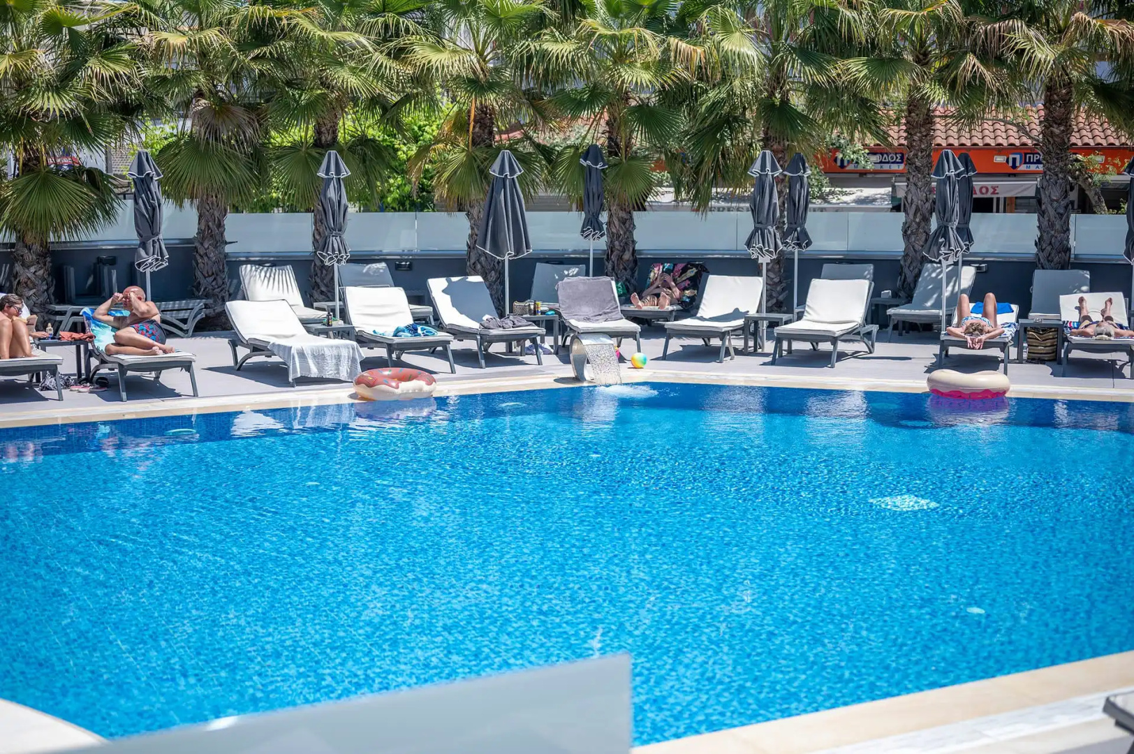 Dionysos Hotel & Suites