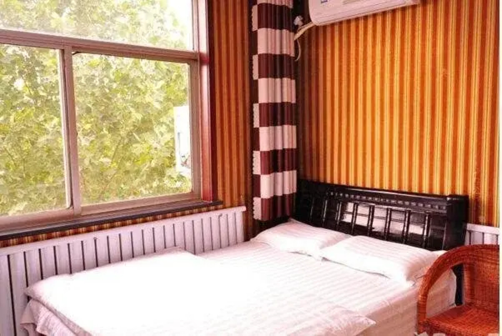 Dezhou Linyi Fuhao Business Inn