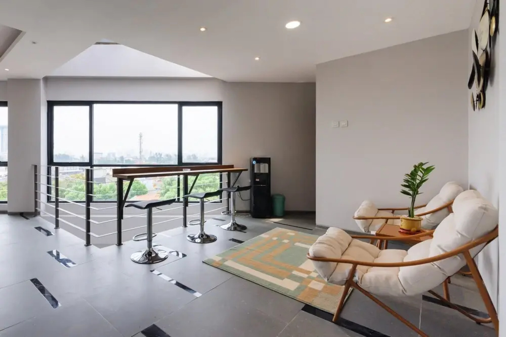 Urbanview Hotel Puri Indah