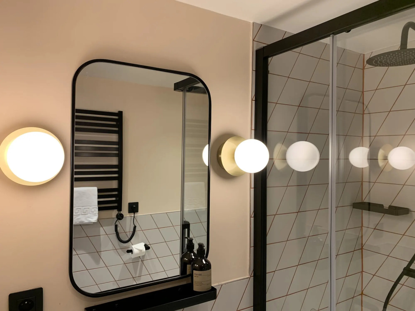 The People - Paris Belleville