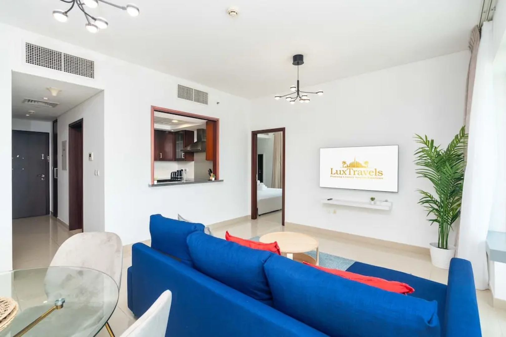 Lux BnB I 29 Burj BLVD I Pool Views