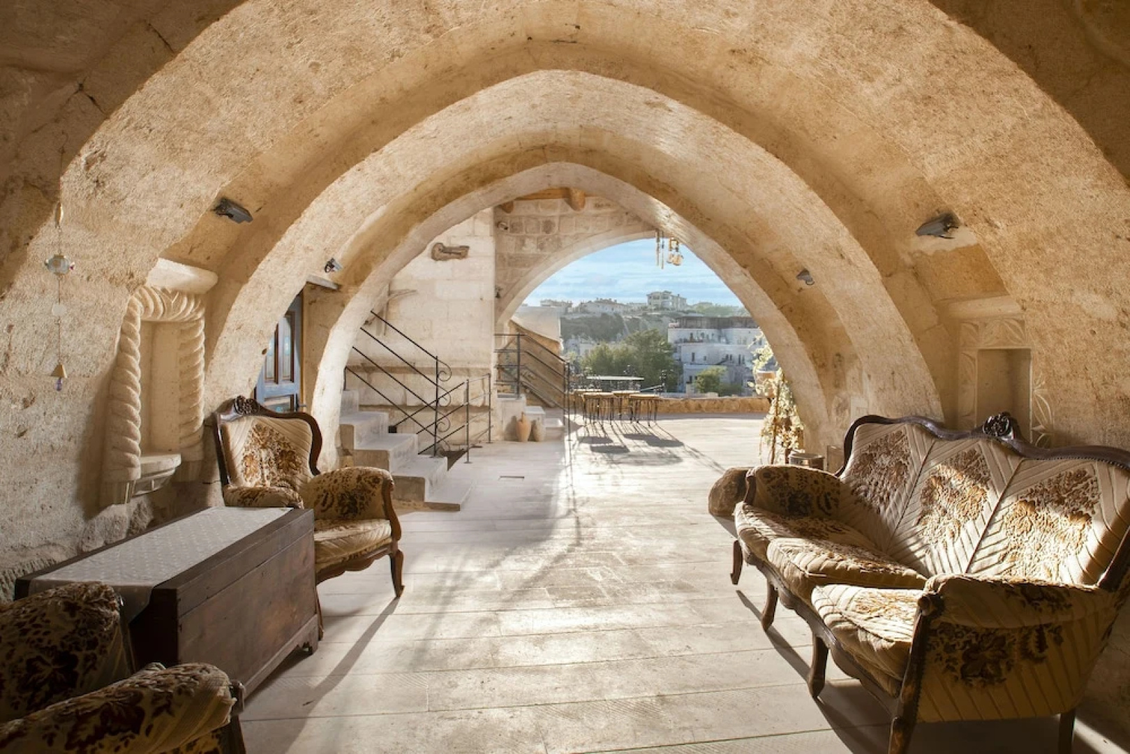 Carna Cave Hotel