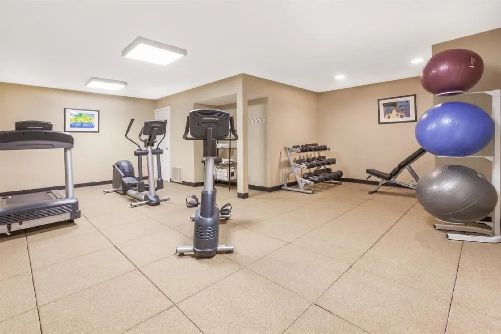 Hawthorn Suites by Wyndham Tyler