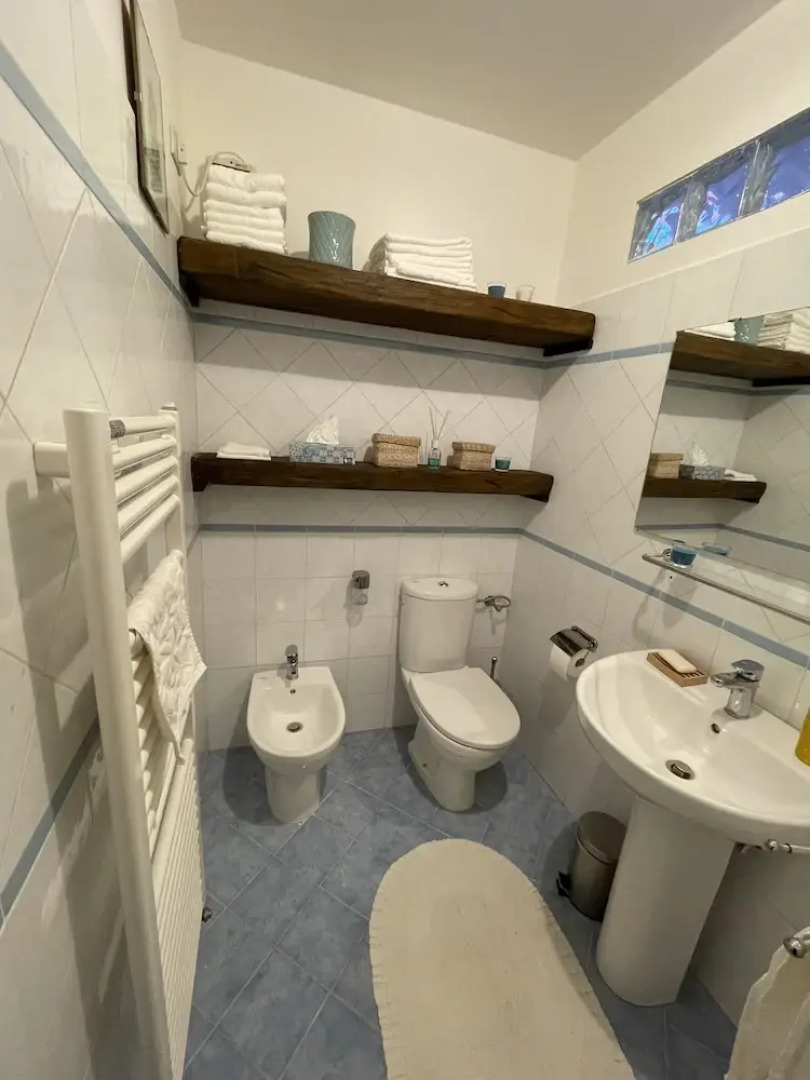 Stunning View, 2-bed Apt in Barga, Lucca,tuscany