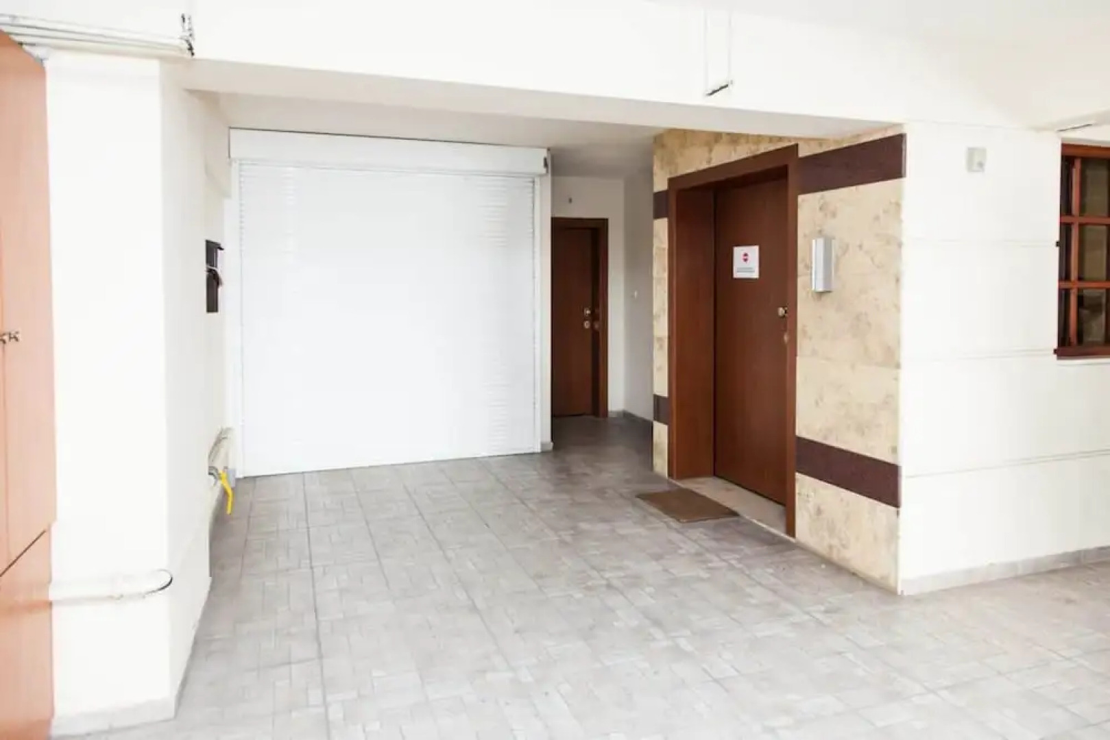 Elegant & Spacious  Apt. with Sea View