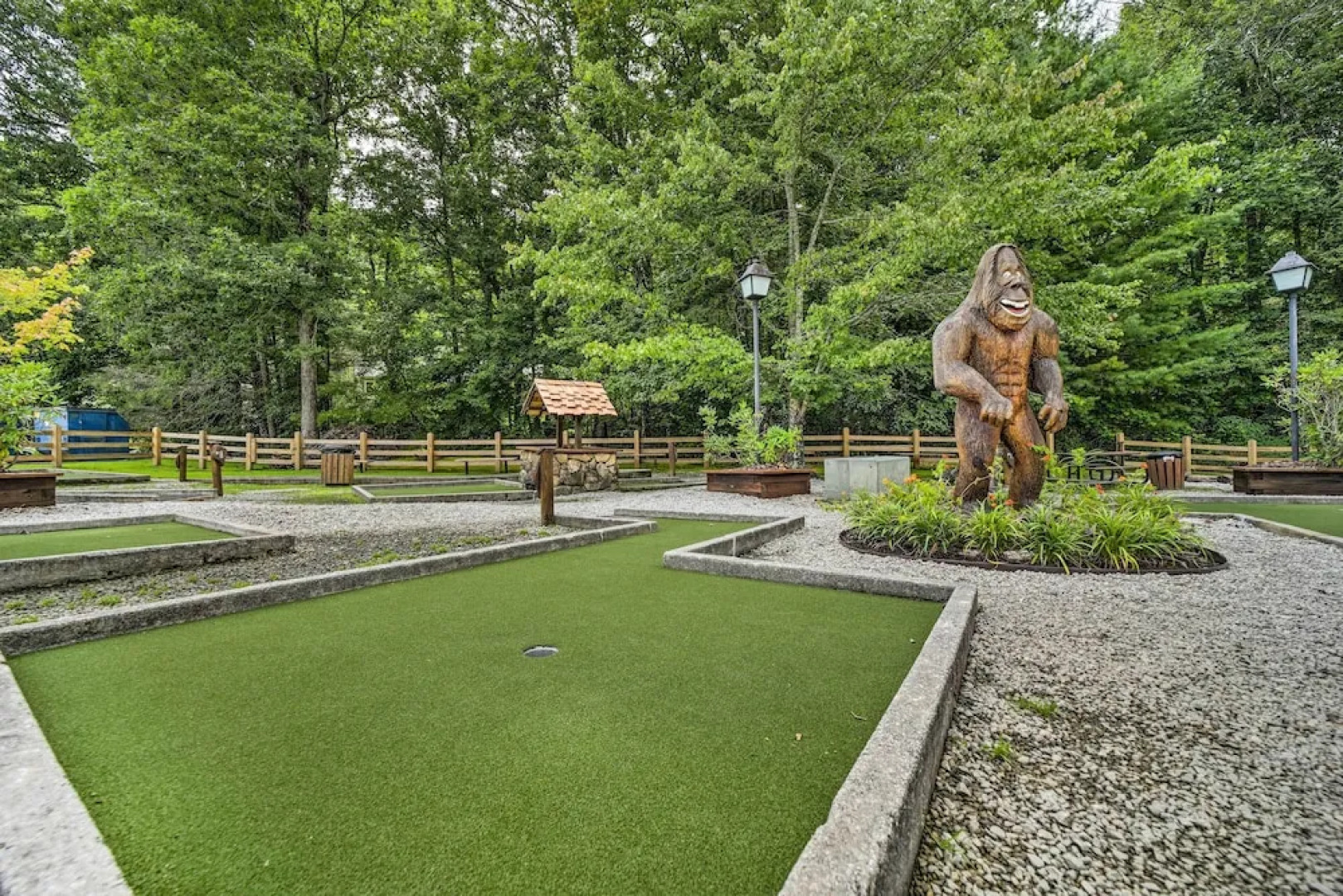 Sapphire Mountaintop Cabin w/ Views & 2 Decks