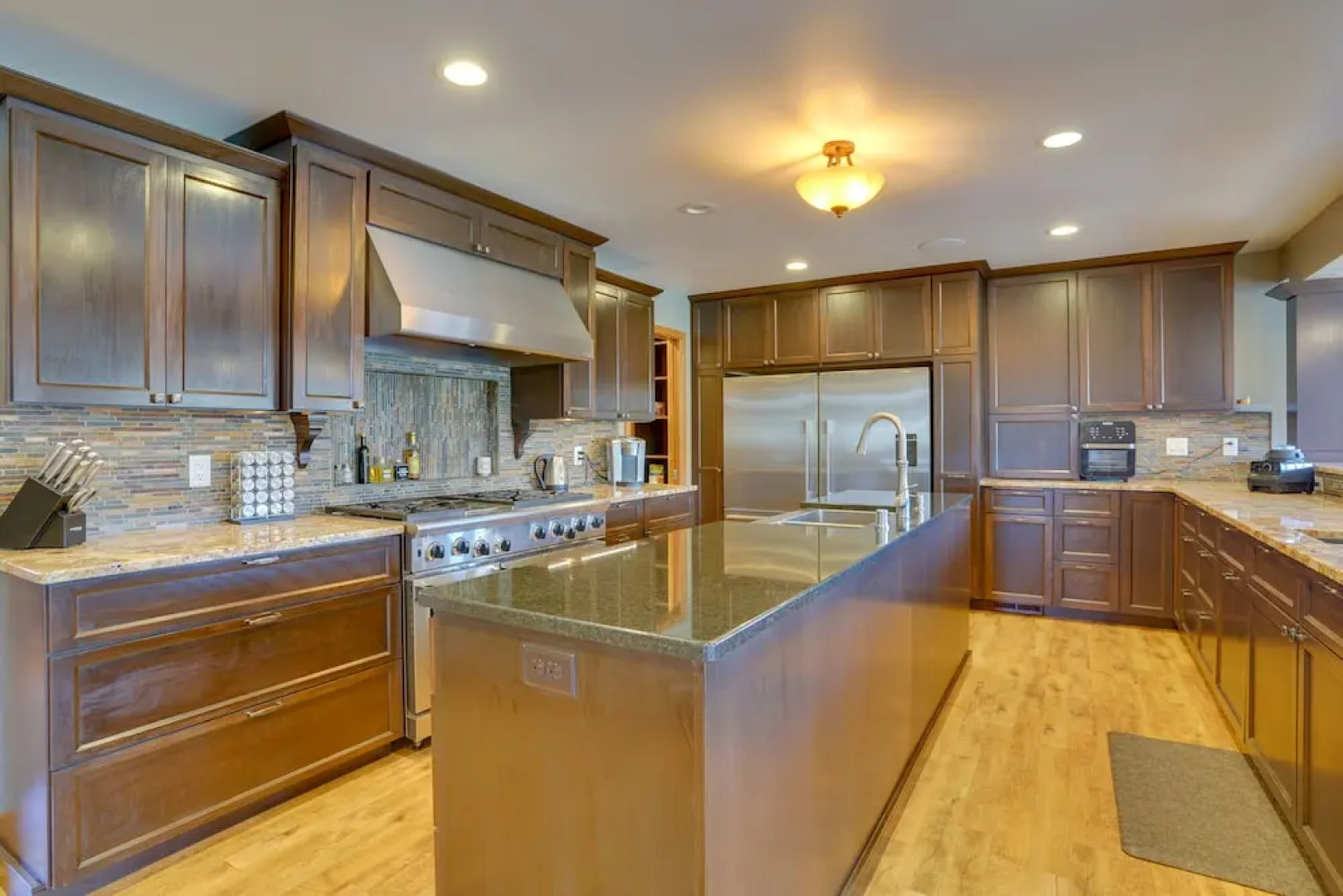 Expansive Retreat on 5 Acres in Shakopee!