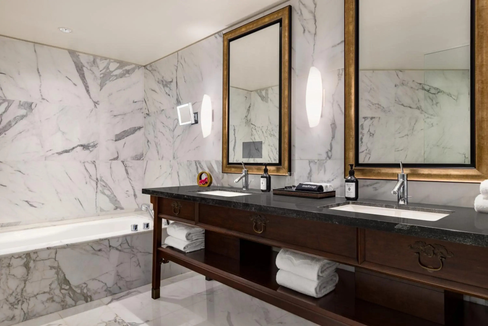 Отель Hyatt Vancouver Downtown Alberni