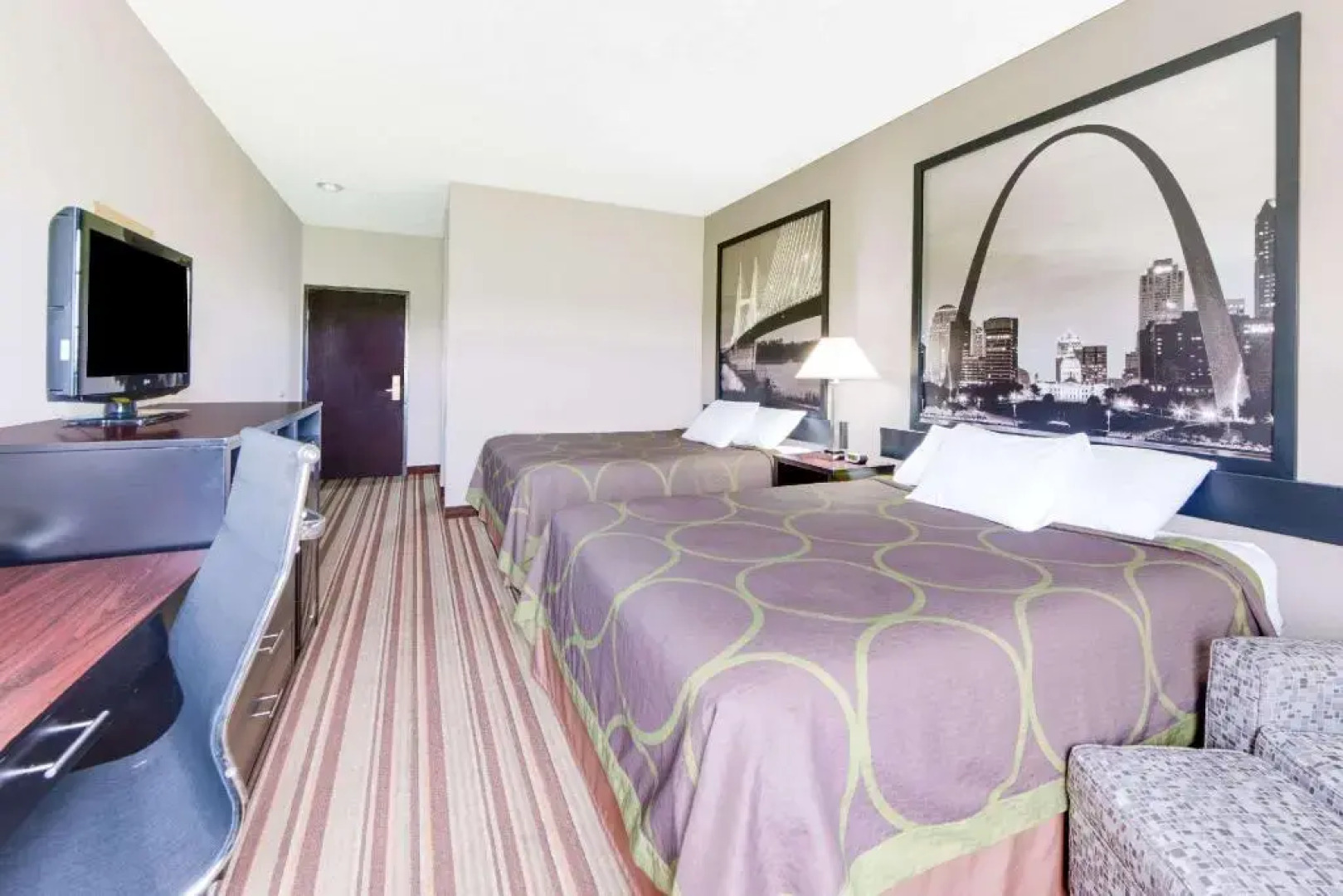 Super 8 by Wyndham Monett