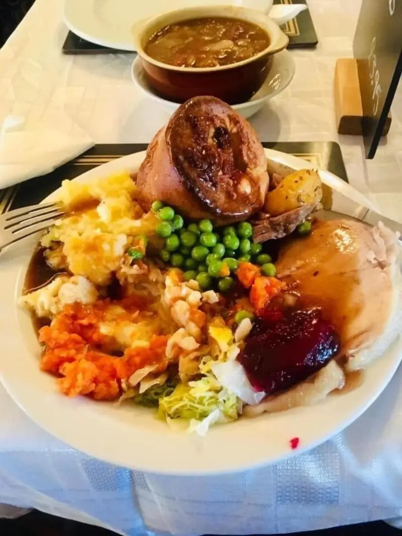 Rivelyn Hotel Bar & Restaurant