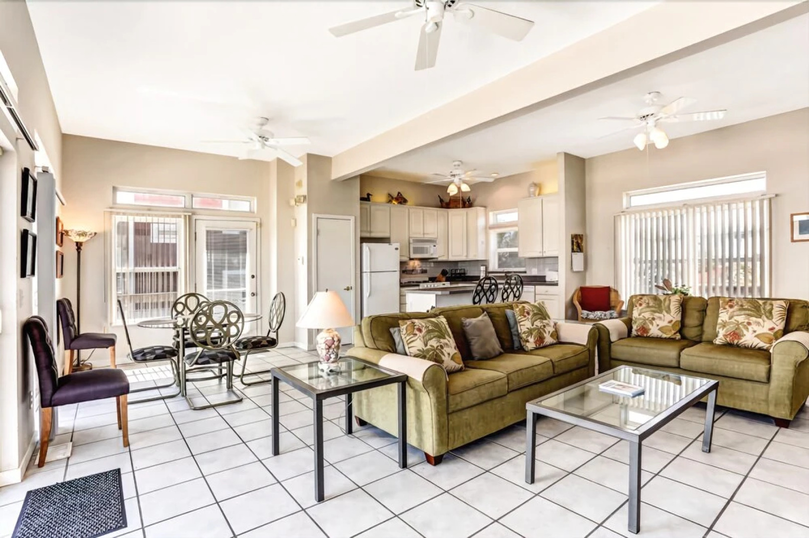 812 S. Fletcher - 3 Br Cottage