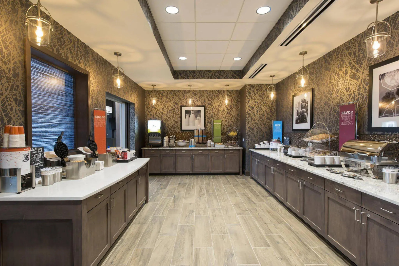 Hampton Inn & Suites Grand Rapids Downtown