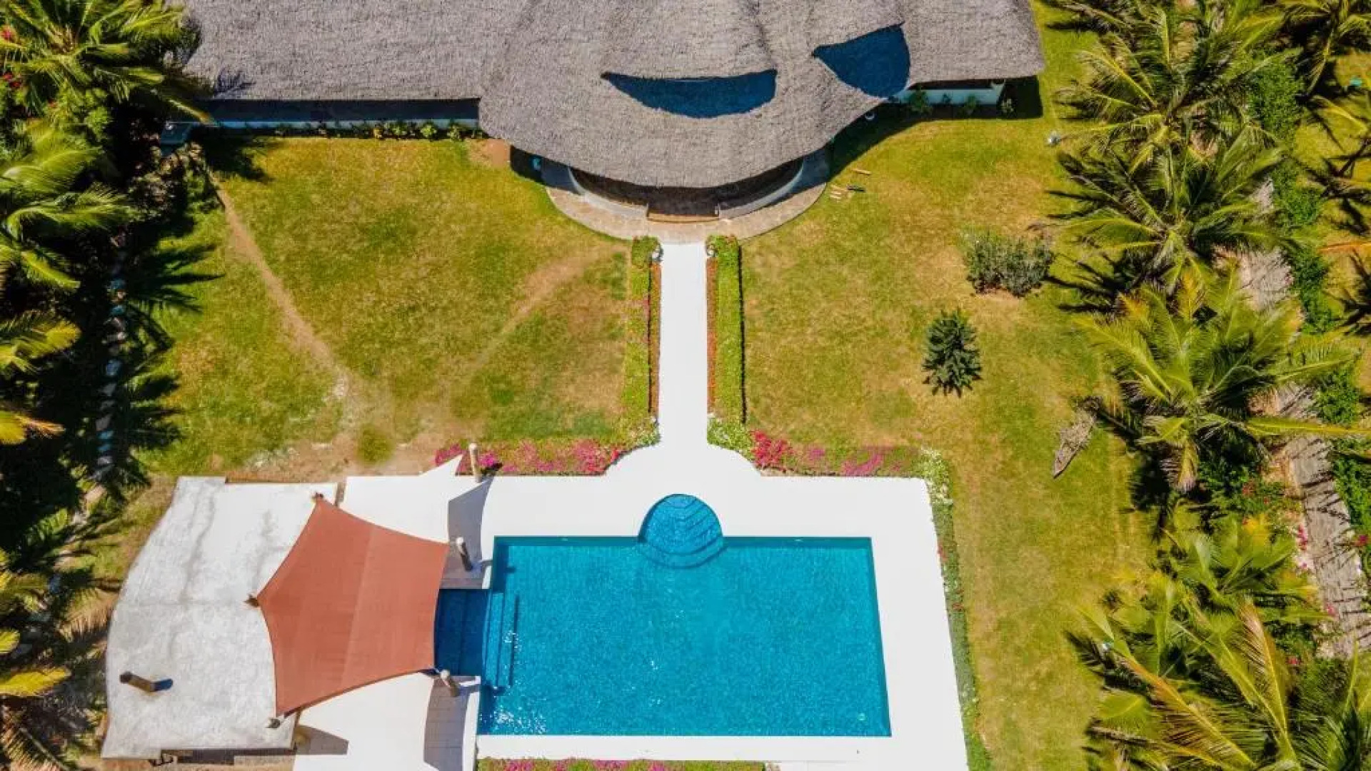 Rozzies Beach Villa KILIFI