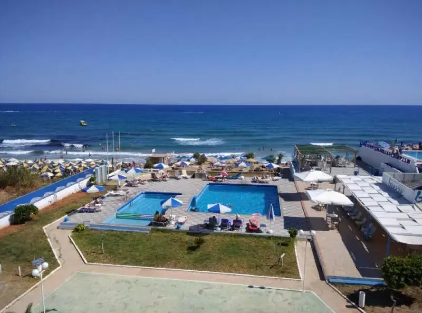Alkyonides Hotel