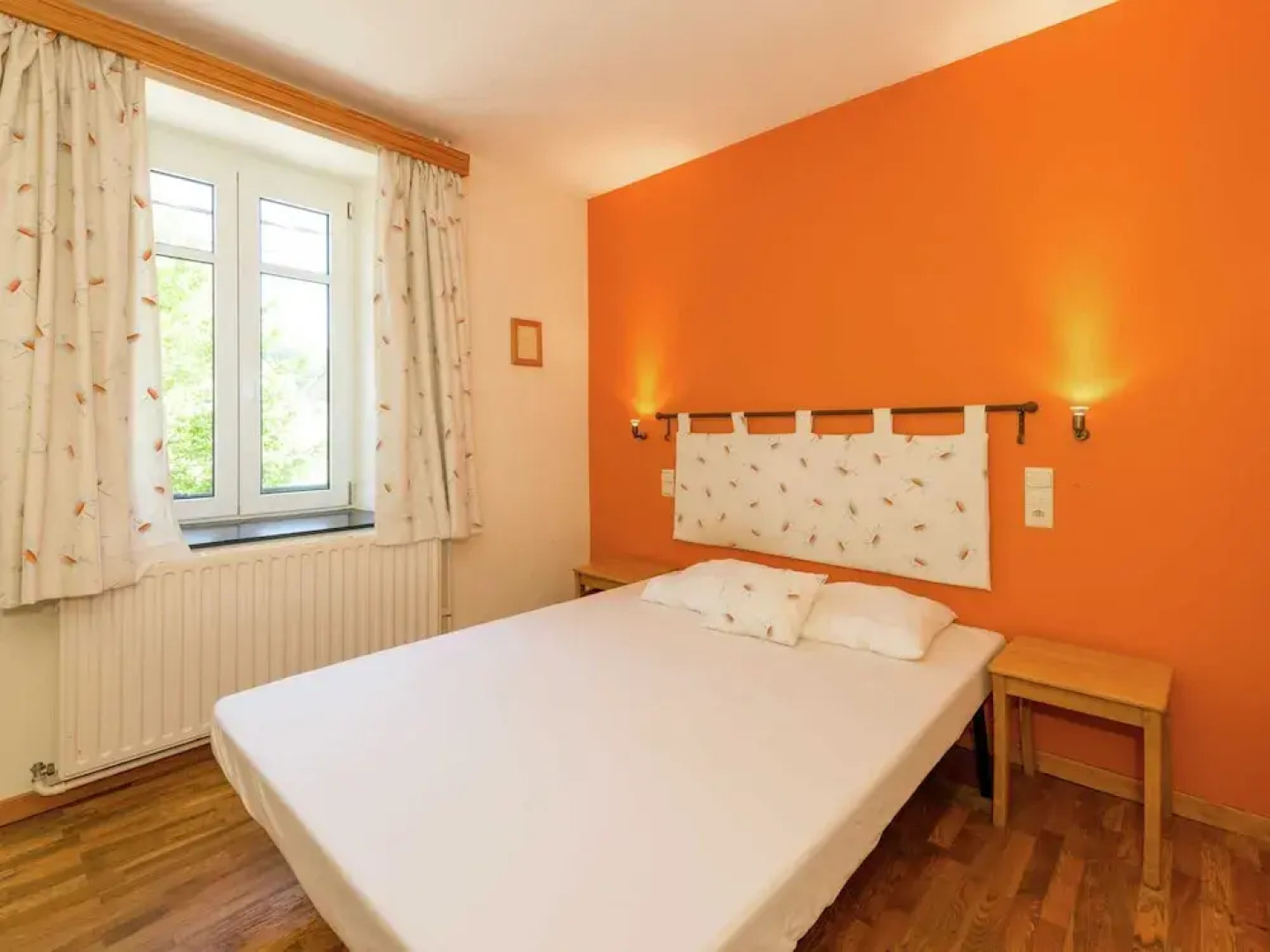 Cottage in Ferrieres With Sauna & Garden