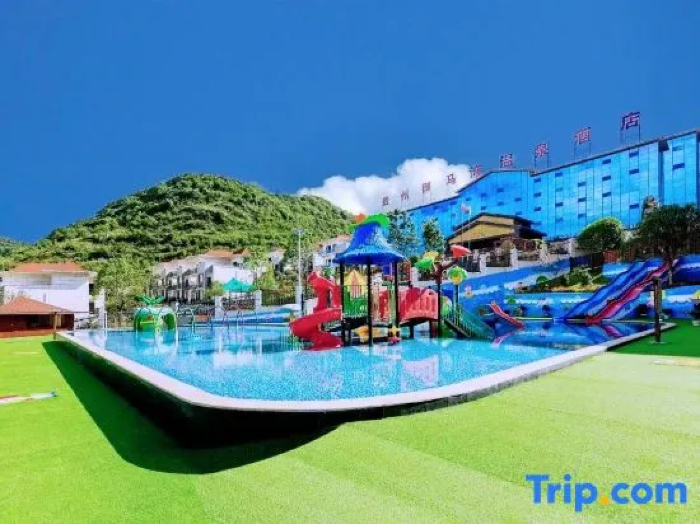 Yuma Bay Hot Spring Hotel