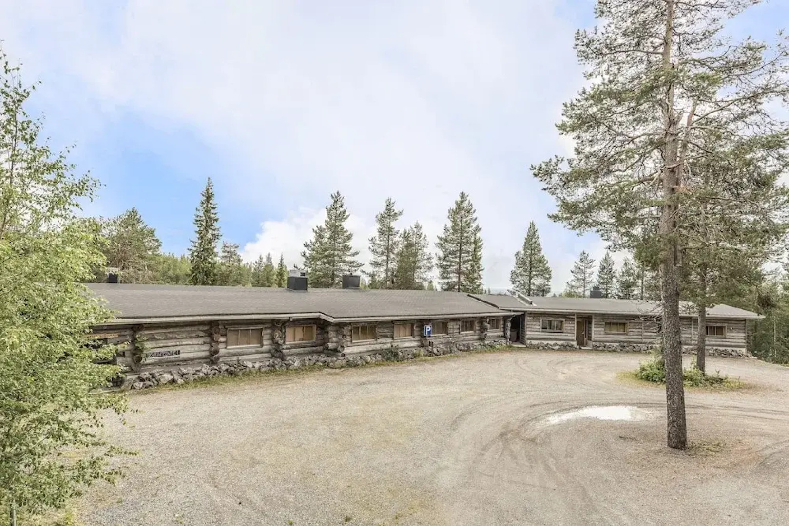 Ruka Safaris - Karhun Maja