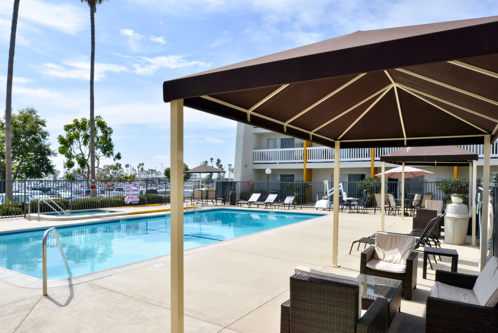 Dana Point Marina Inn