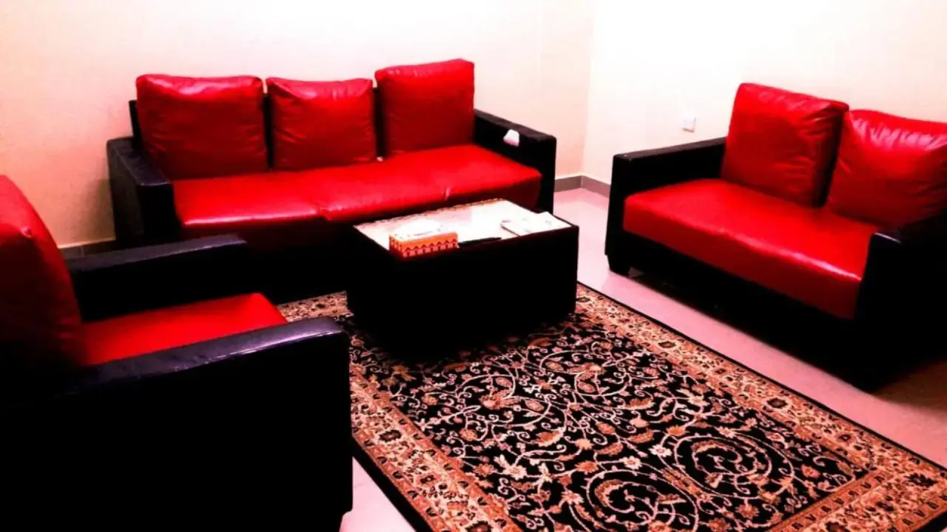 Leading Wings Beach Apartments