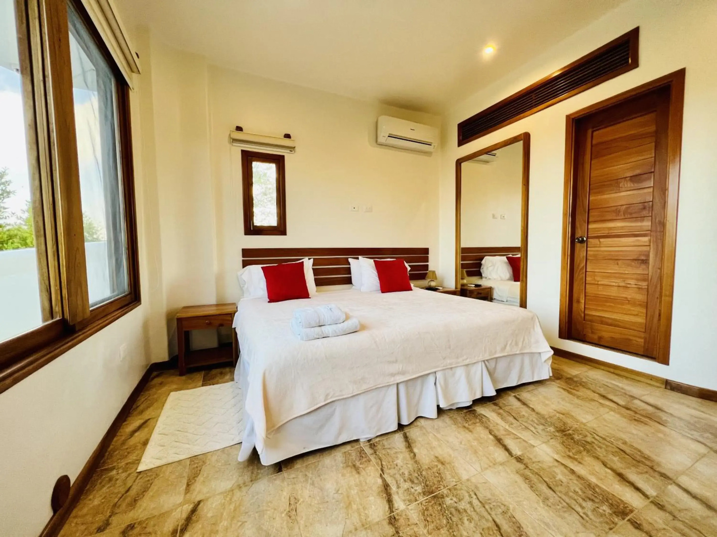 Lava Heron Galapagos Apartment