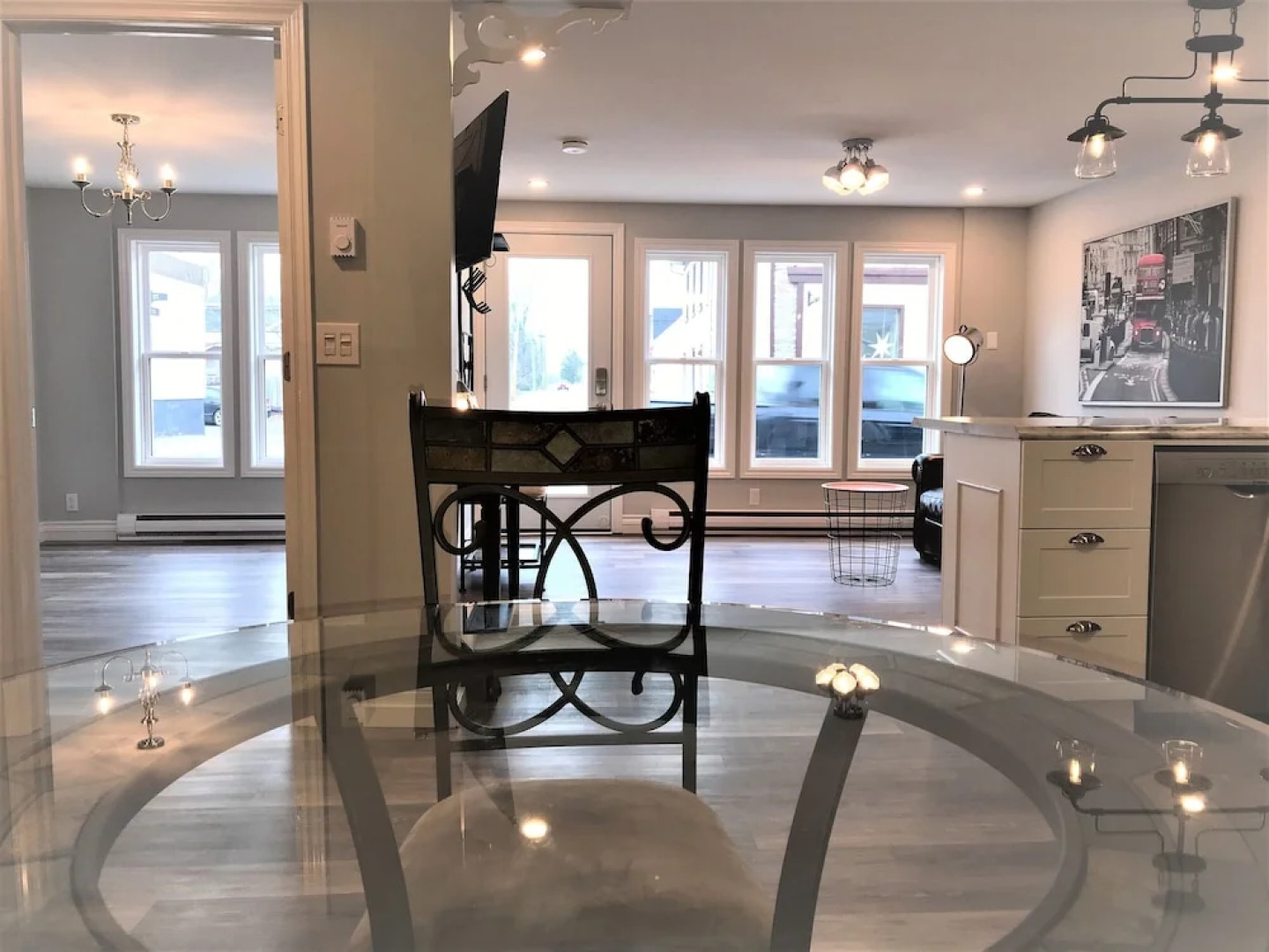 Esther's Place-Carleton Place Downtn Apt