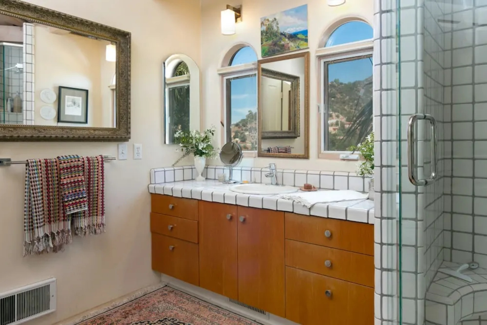 Lush Mountain Drive Home 3 Bedrooms 2.5 Bathrooms Home