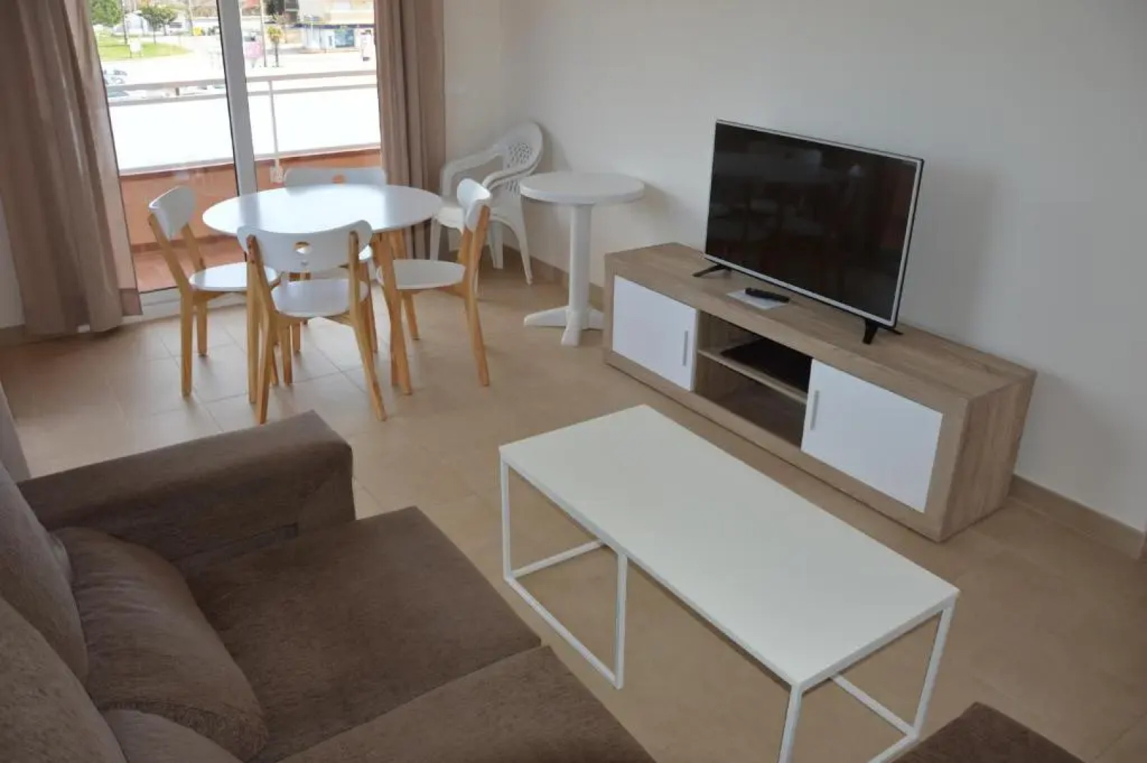 Residencial Super Stop Cases Torre Valentina