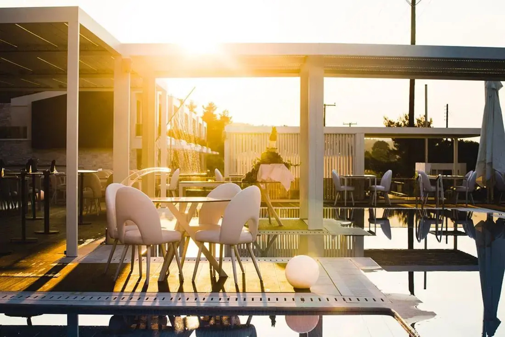 Crystal villas & suites