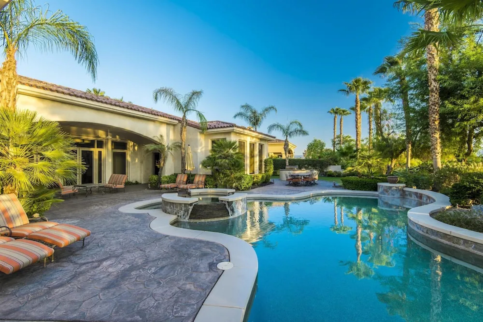 Rat Pack Retreat - Four Bedroom Home