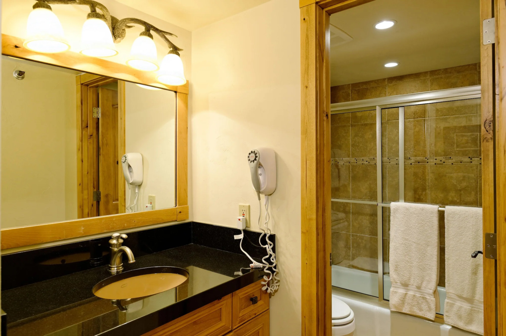 The Crestwood Condominiums