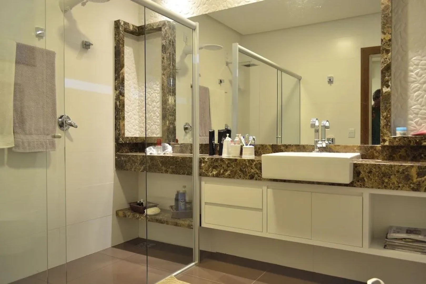 Suites de Luxo em Escarpas do Lago