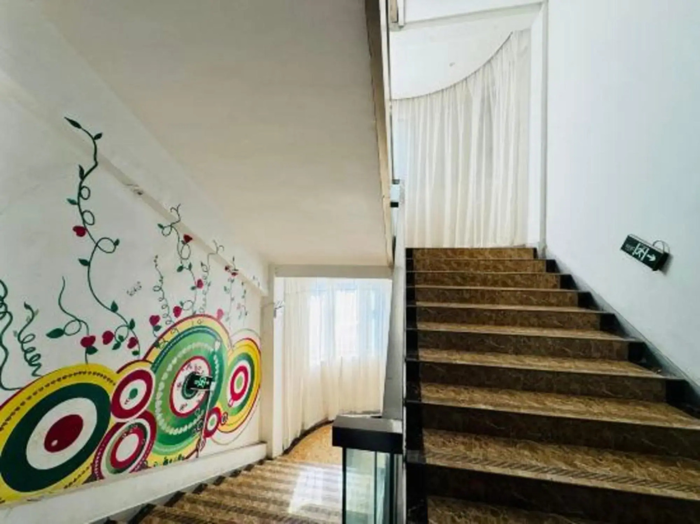 Diamond Fashion Hotel(Hebi changfeng road)