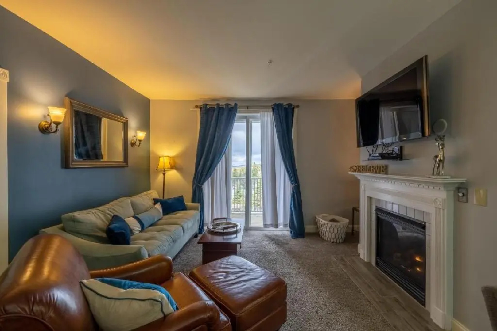 Seneca 202-204 Deluxe Seneca 2 Bedroom, 2 Bath Condo