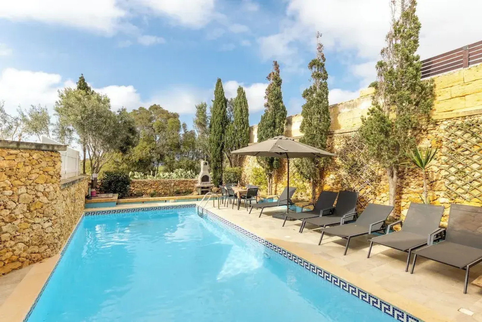 Dionisia Gozitan Villa and Pool Gozo