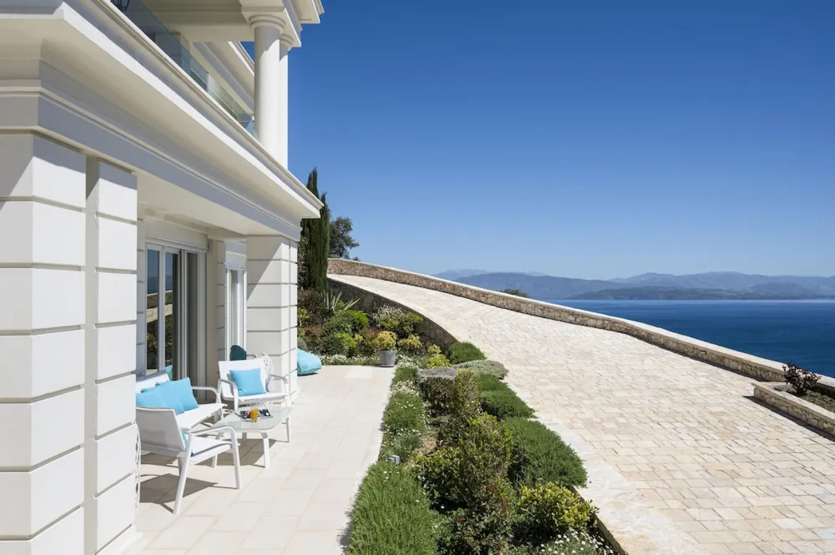 Villa Monte Leone by Konnect with Pool, Hot Tub, Spa Room & Stunning Seaview