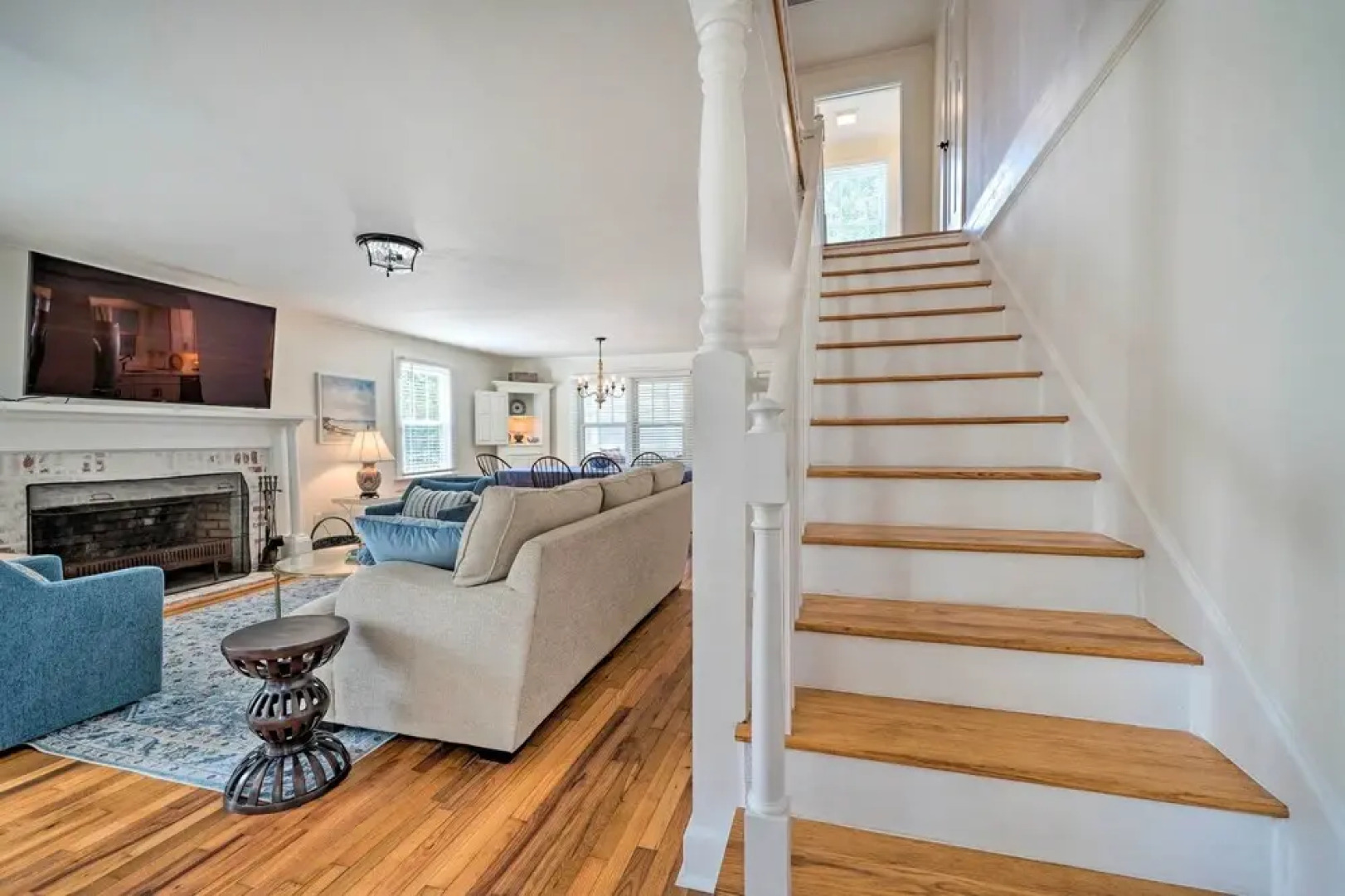 Historic Family Home < 1 Mi to Long Beach!