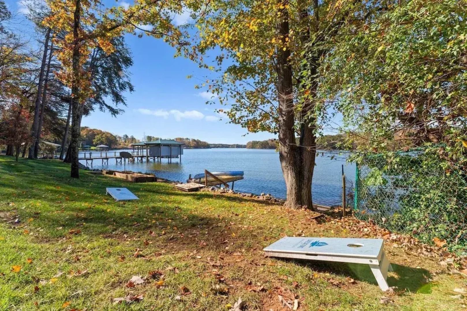 Sunset Pointe by Avantstay Waterfront, Beach, Fire Pit Sleeps 14 5bdr 4BA