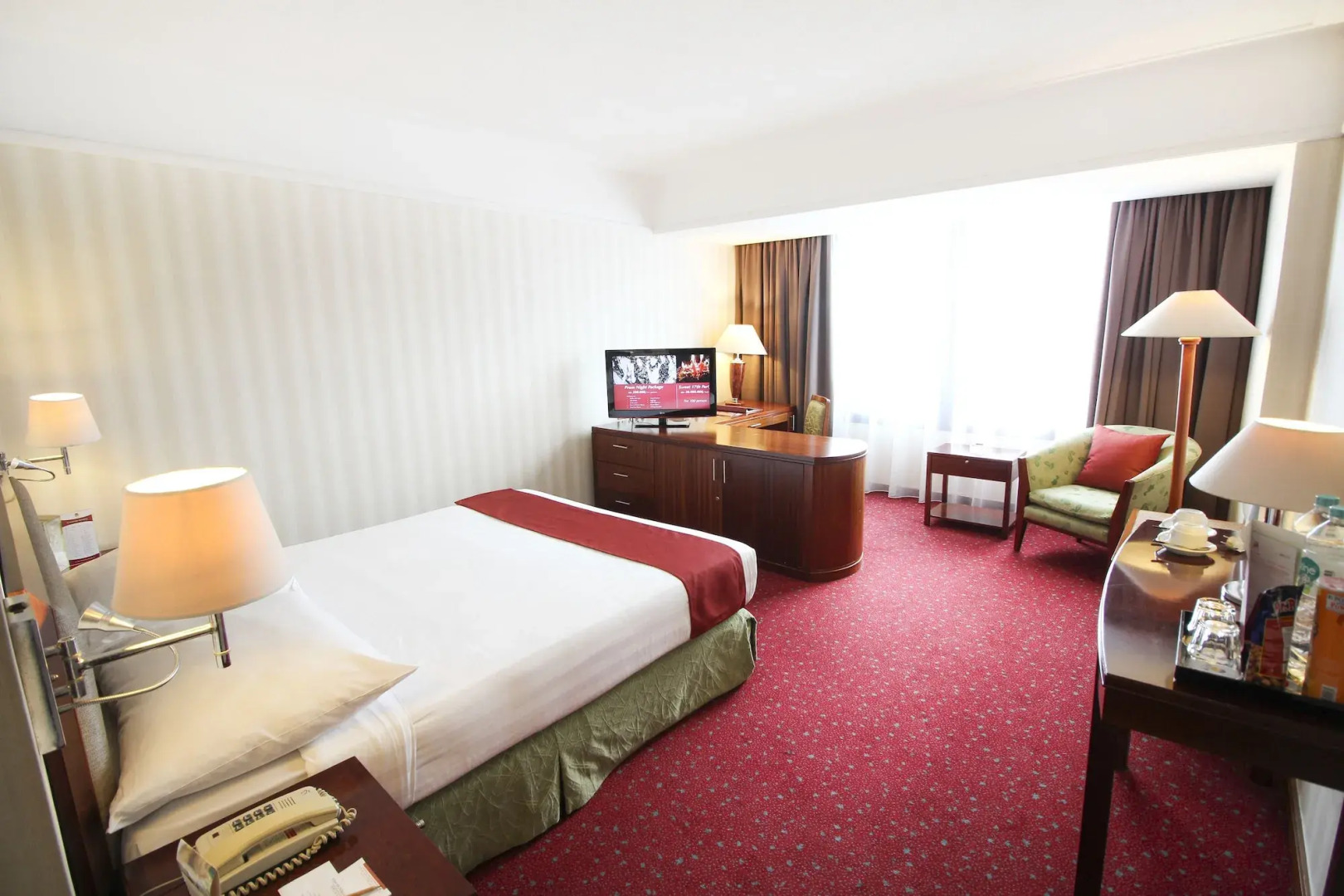 REDTOP Hotel & Convention Center