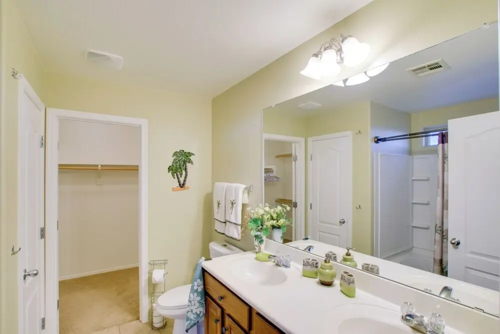 San Tan Mountain Escape w/ Patio & Pool Access!