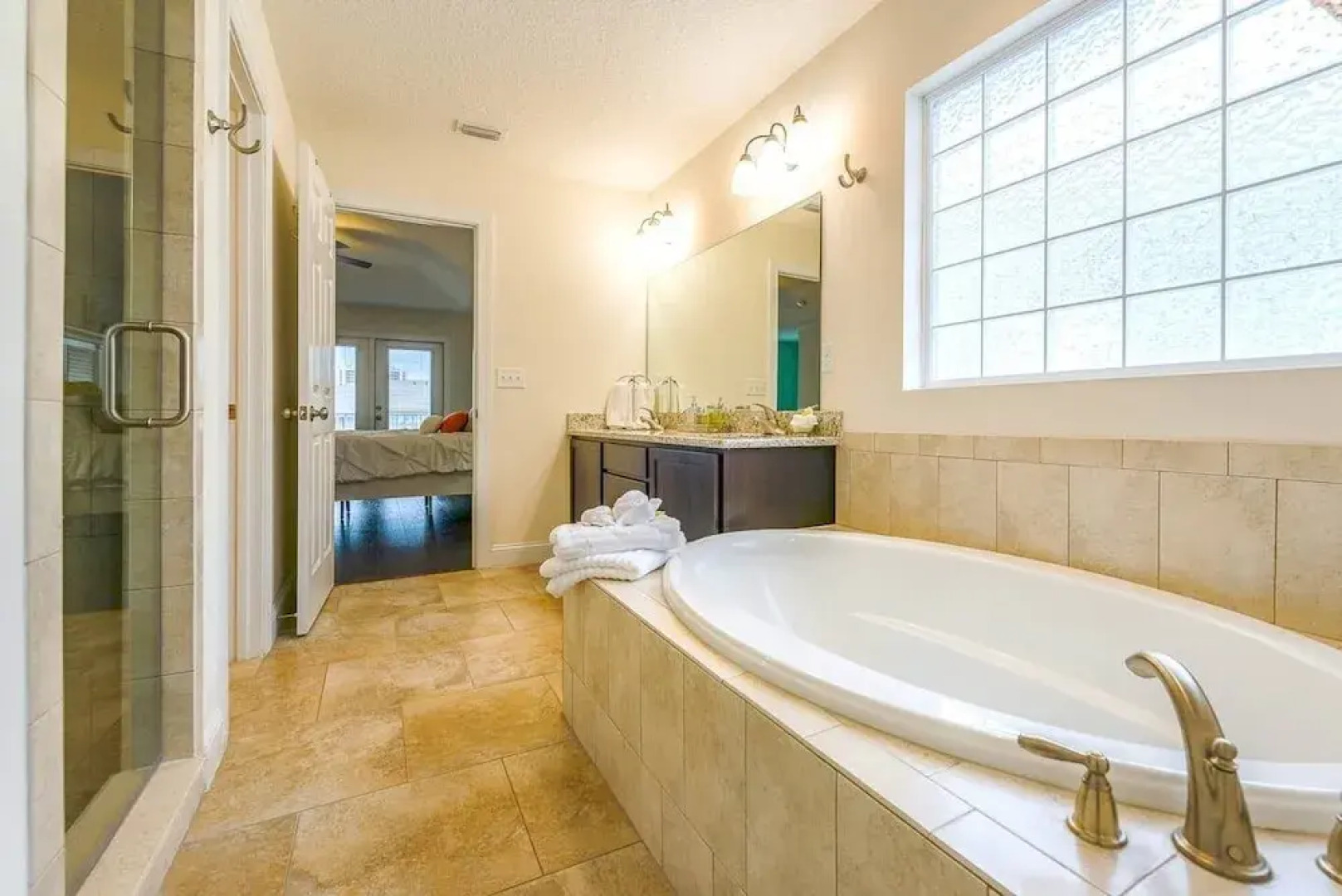 Luxury Living II - Modern Beach Townhouse