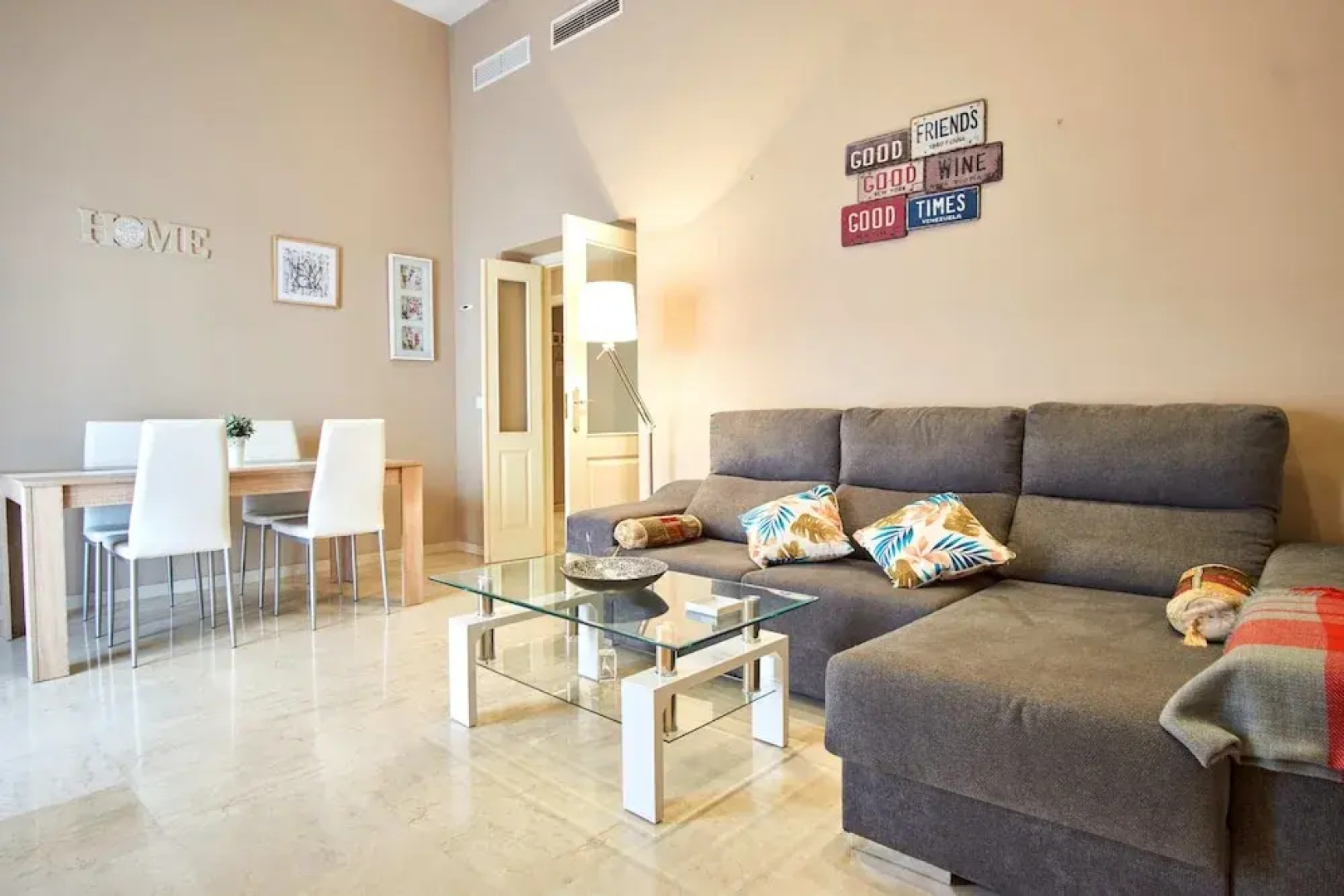 Apartamento Triana Pearl Suites