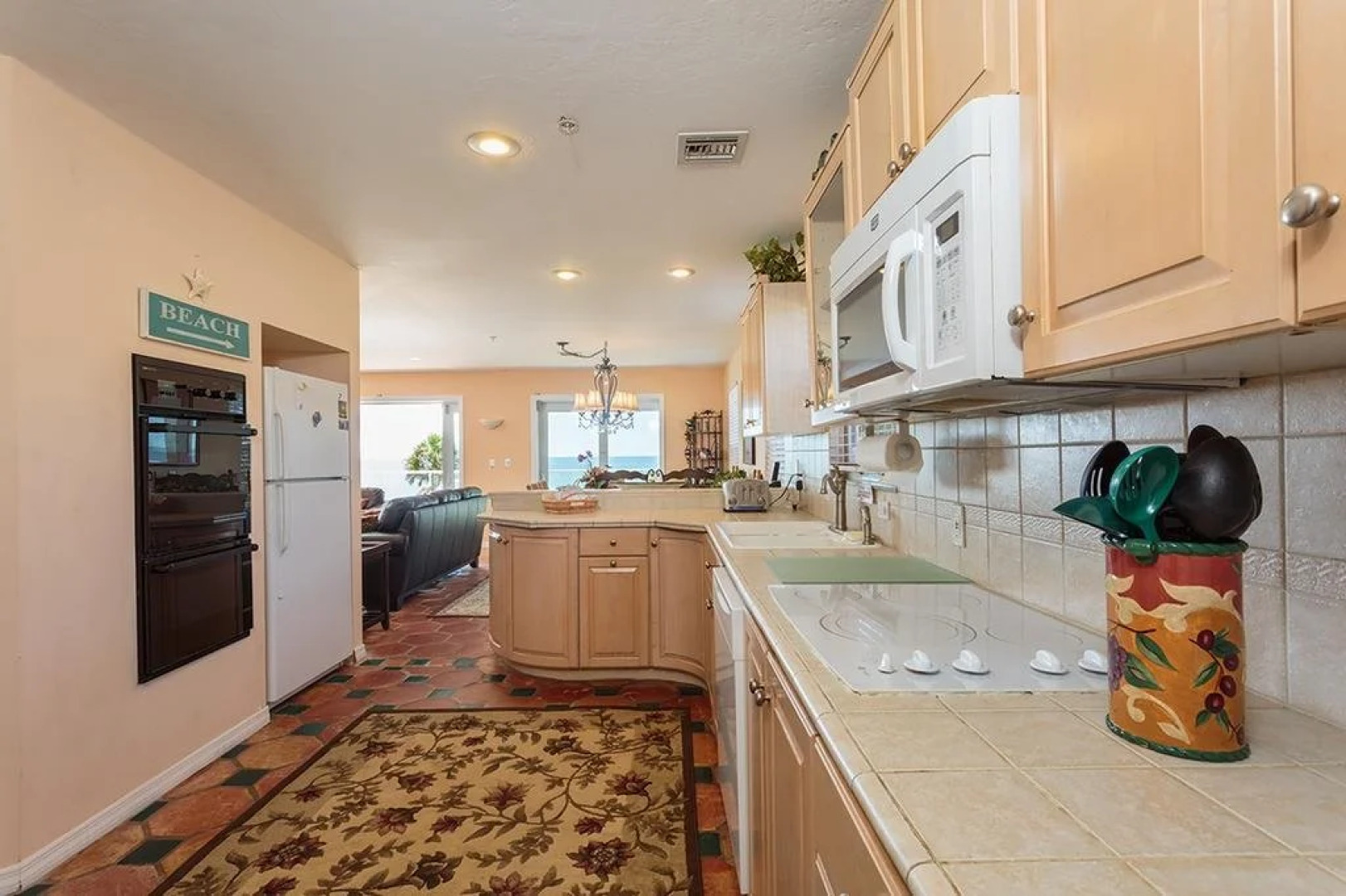 Brightmore Gulf Front 5 Br home by RedAwning