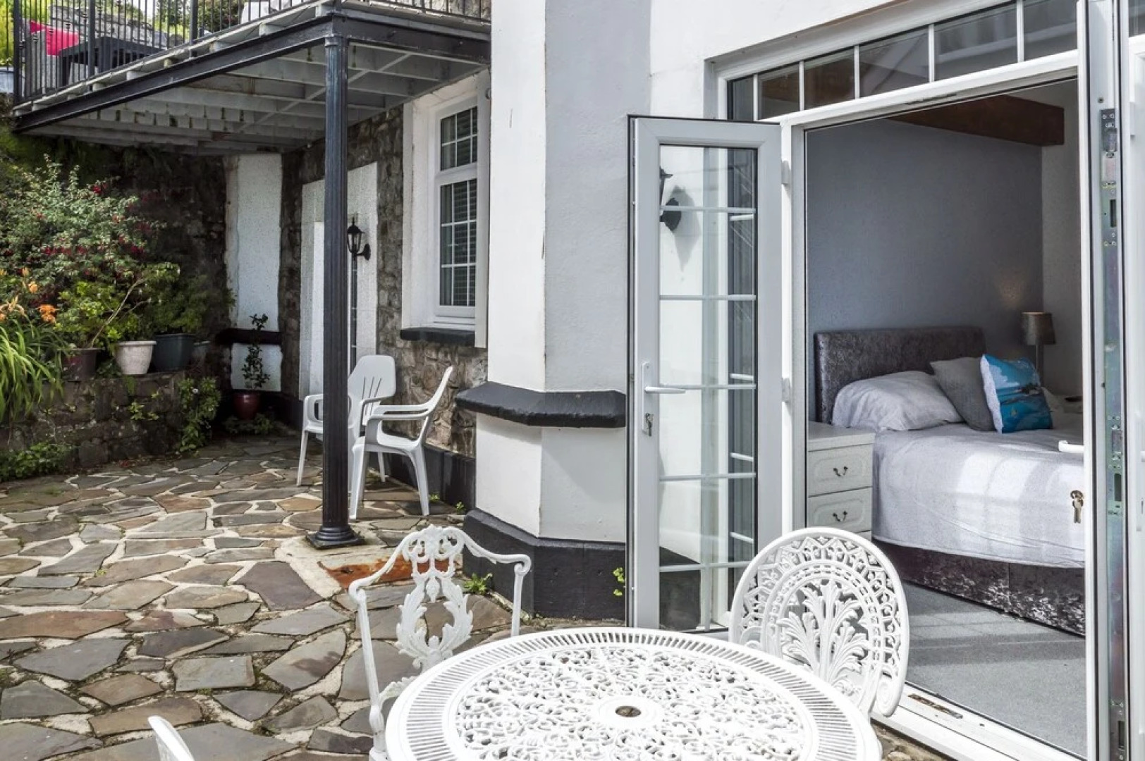 The Coach House- 3 Bedroom Holiday Home