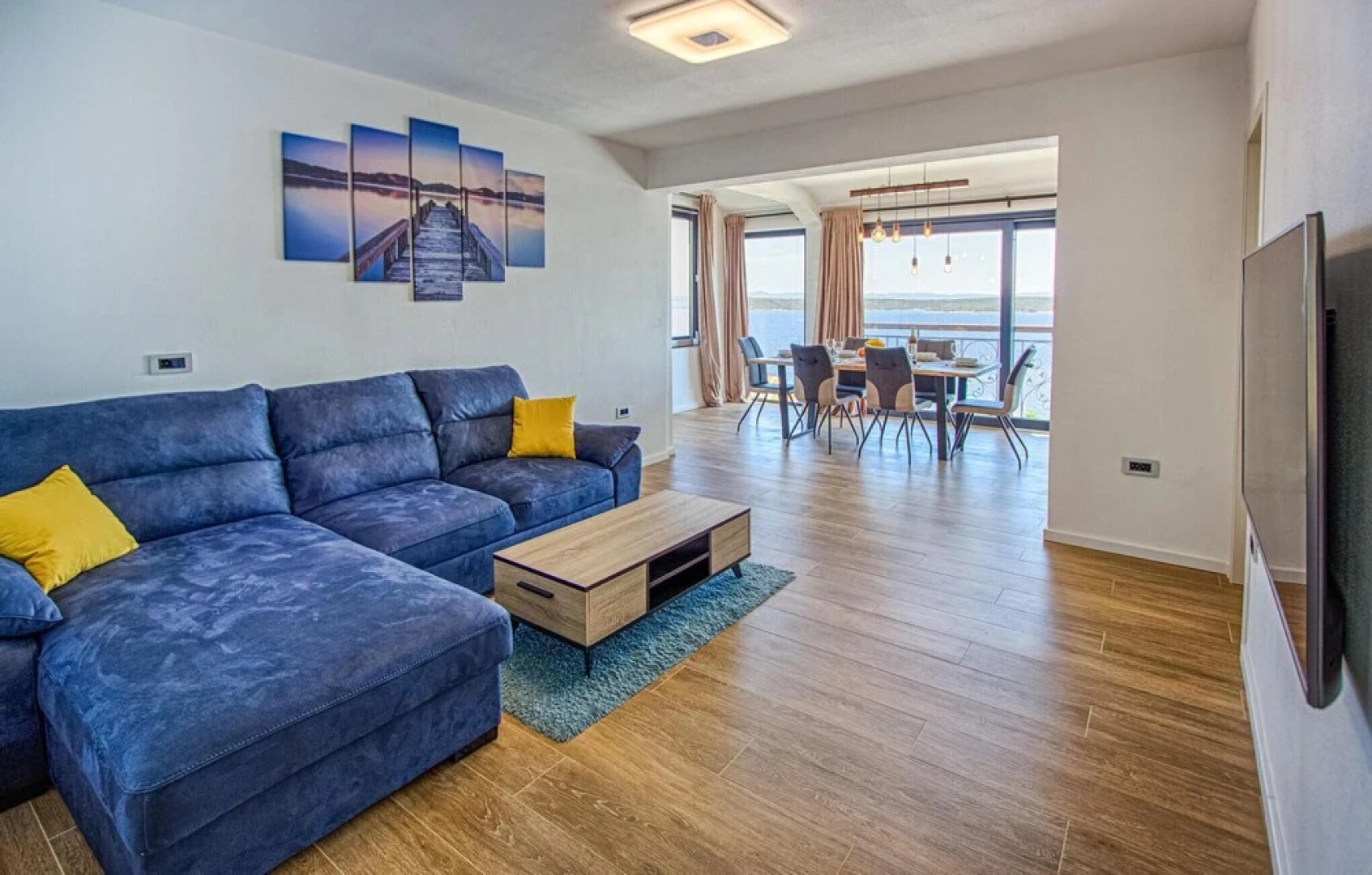 Amazing Home in Zavala With 3 Bedrooms, Wifi and Outdoor Swimming Pool