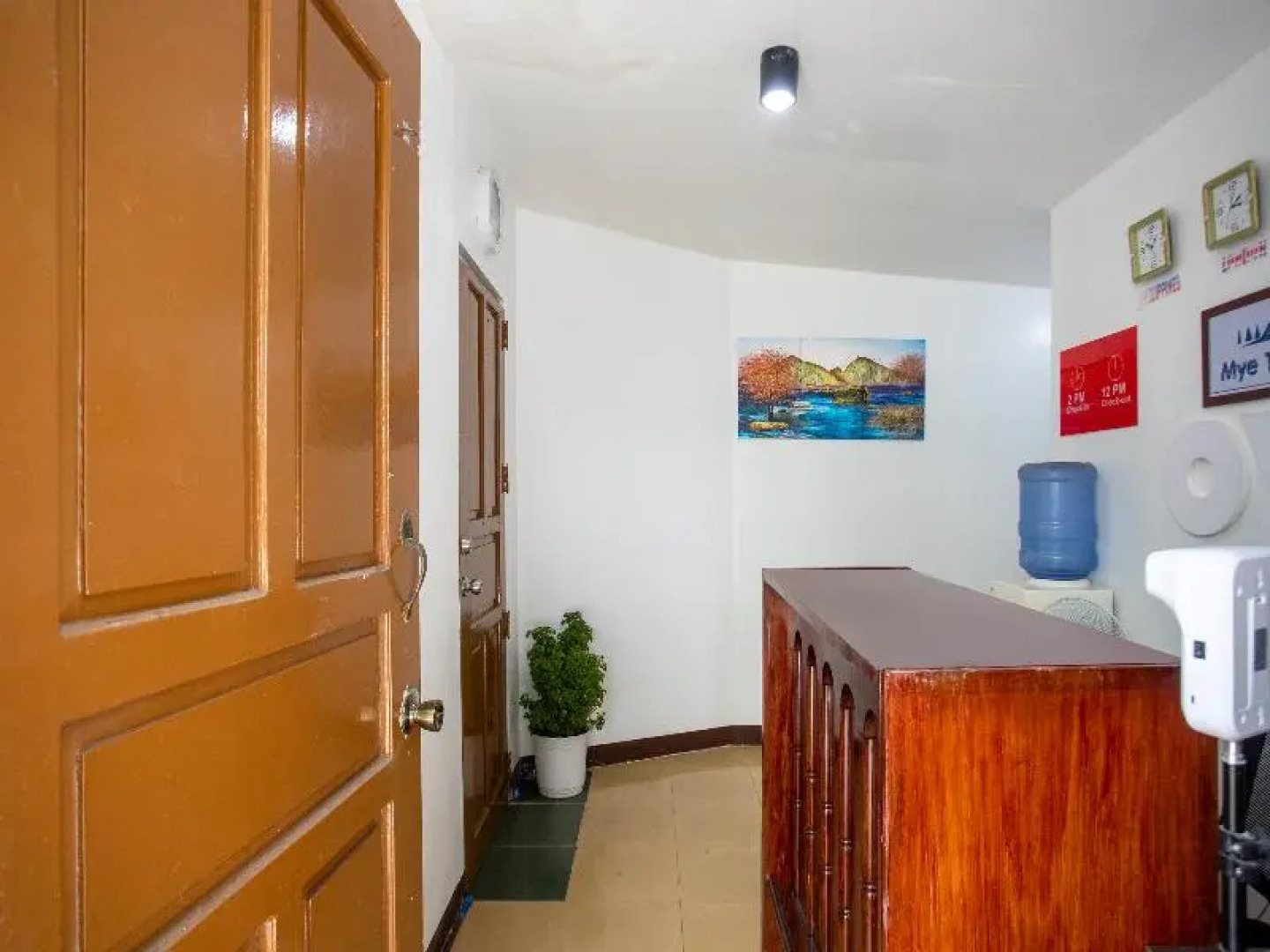 Mye Tourist Inn by Oyo Rooms