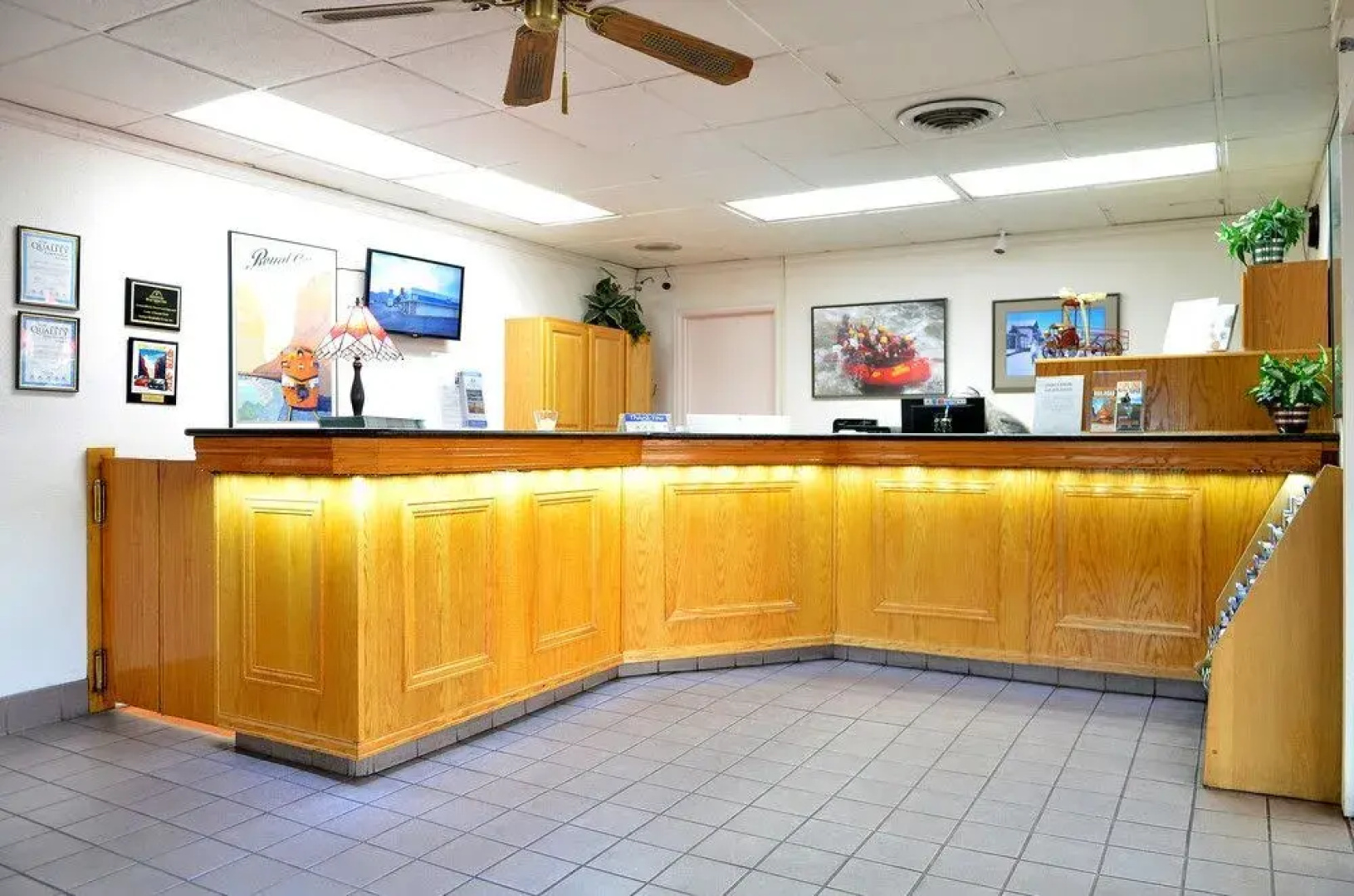 Americas Best Value Inn & Suites Canon City