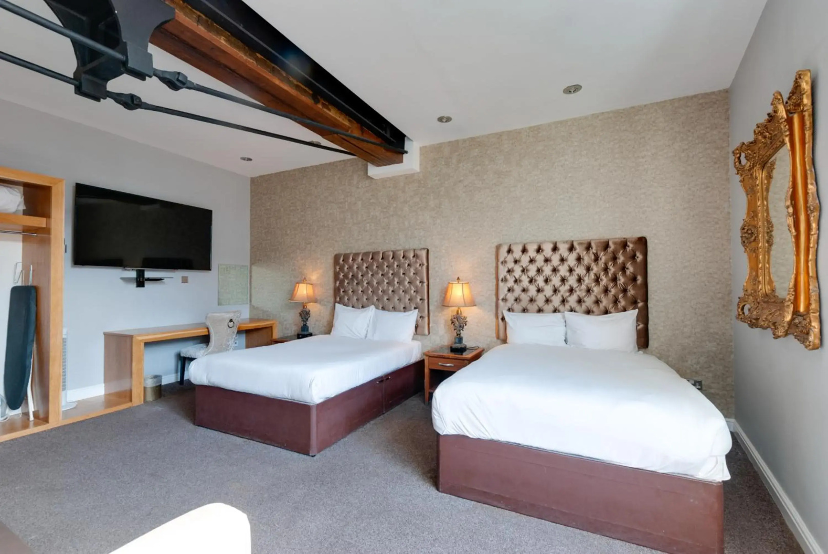 Signature Living Hotel