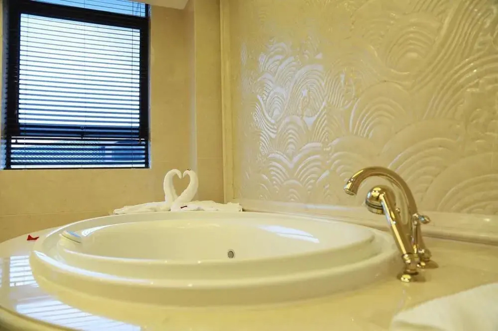 Suqian Canal Jinling Hotel