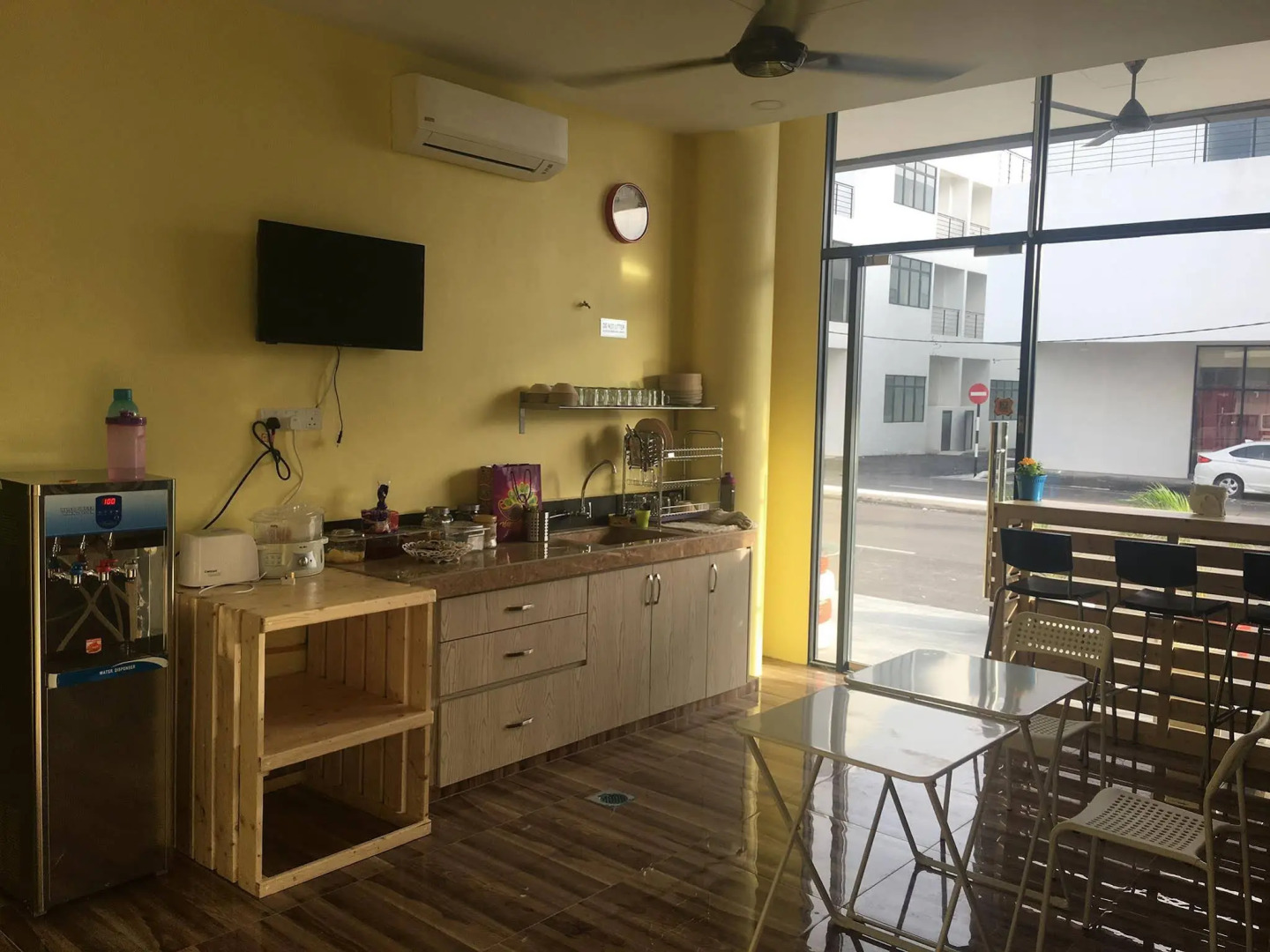 Hotel Zamburger Kota Warisan