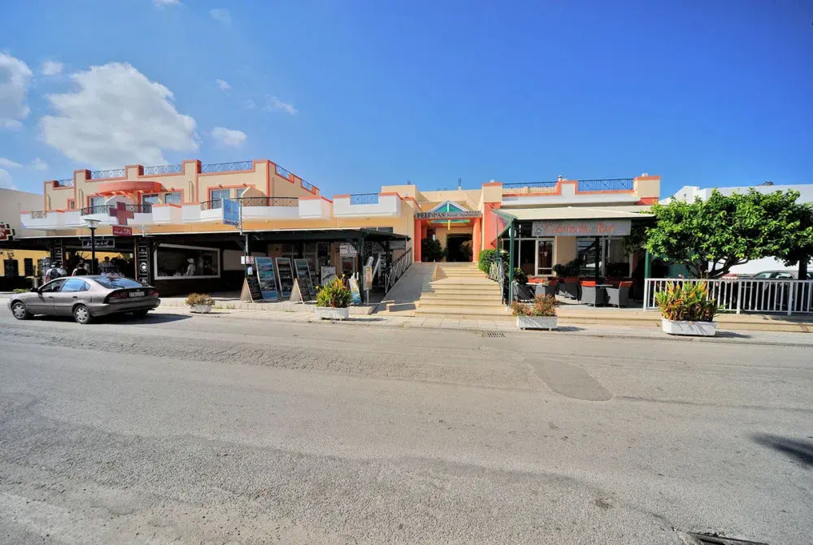 Pelopas Resort Apartments